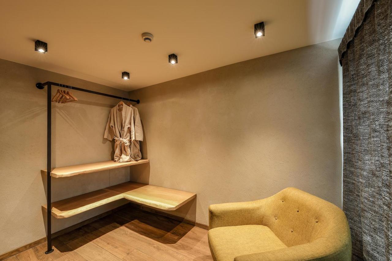 Couleur Basilic Aparthotel Rochefort Buitenkant foto
